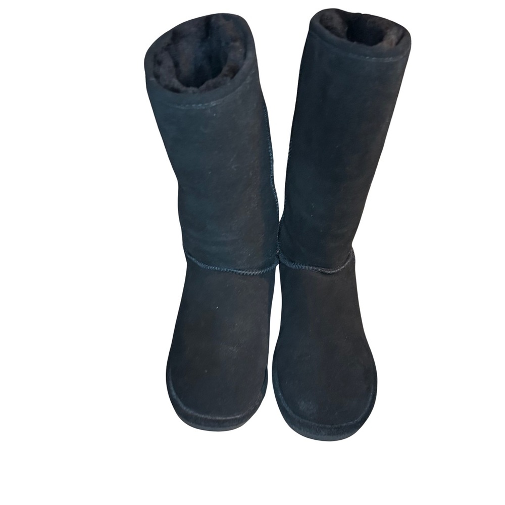 Comfy Bearpaw 12” Suede Pull on Boots in great condition Black size 10 lined